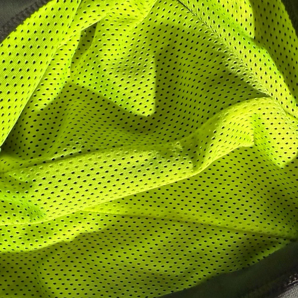 Nike Men’s Therma-Fit Hooded Fleece Sweatshirt Gray & Neon Green Accent, SZ L. - Picture 8 of 12